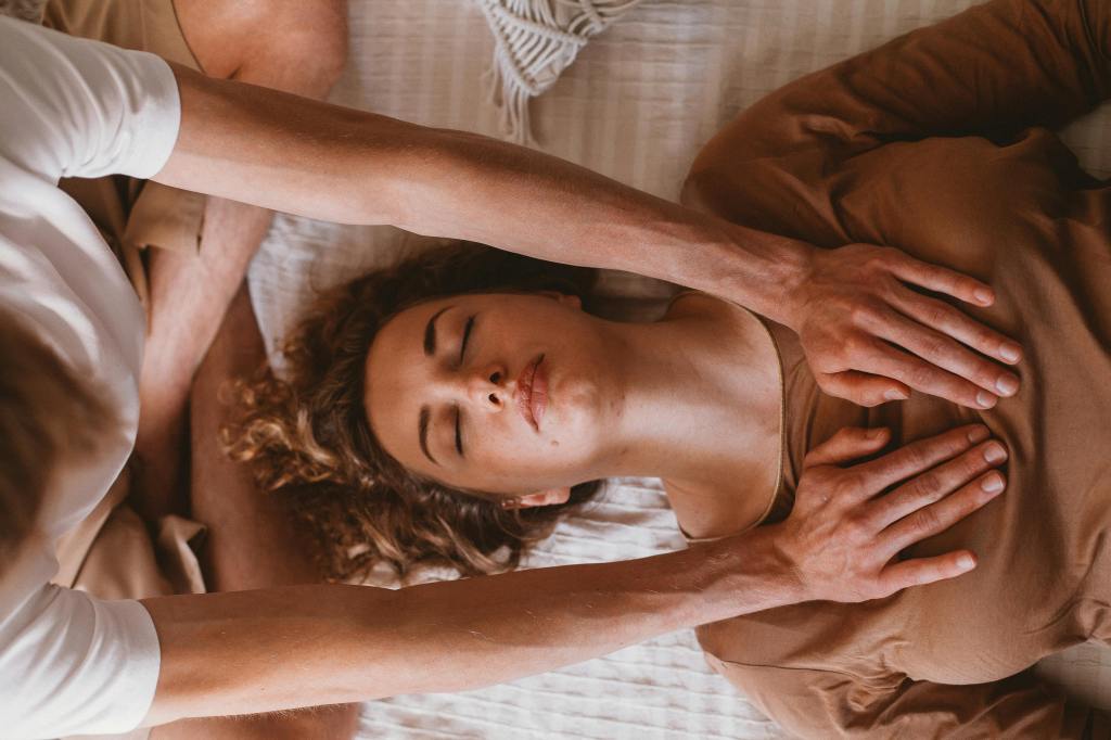 LA RAYONNANCE DE L'ÊTRE - Laetitia DEBRUYNE - Reïki